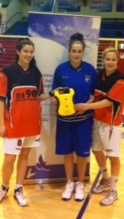 Defibrillator presented to Glanmire Basketball Club